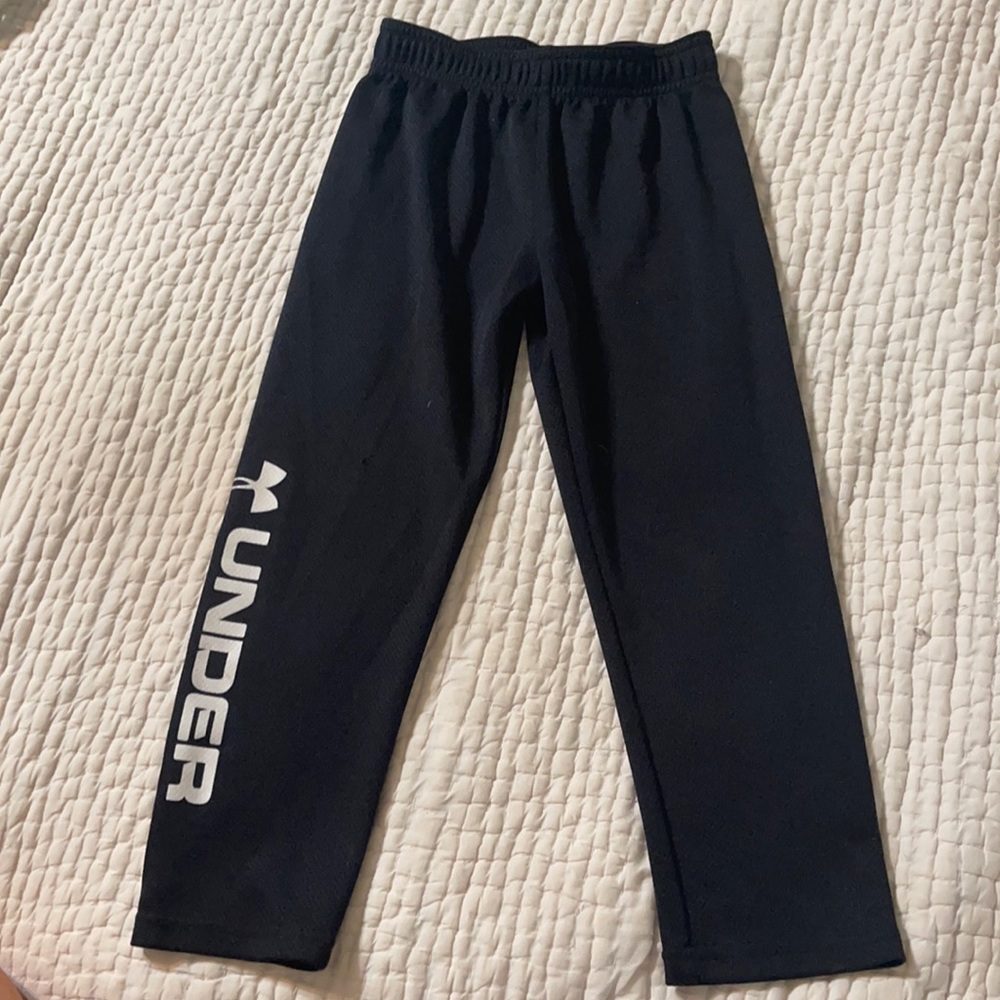 Under Armour size 5 black pants